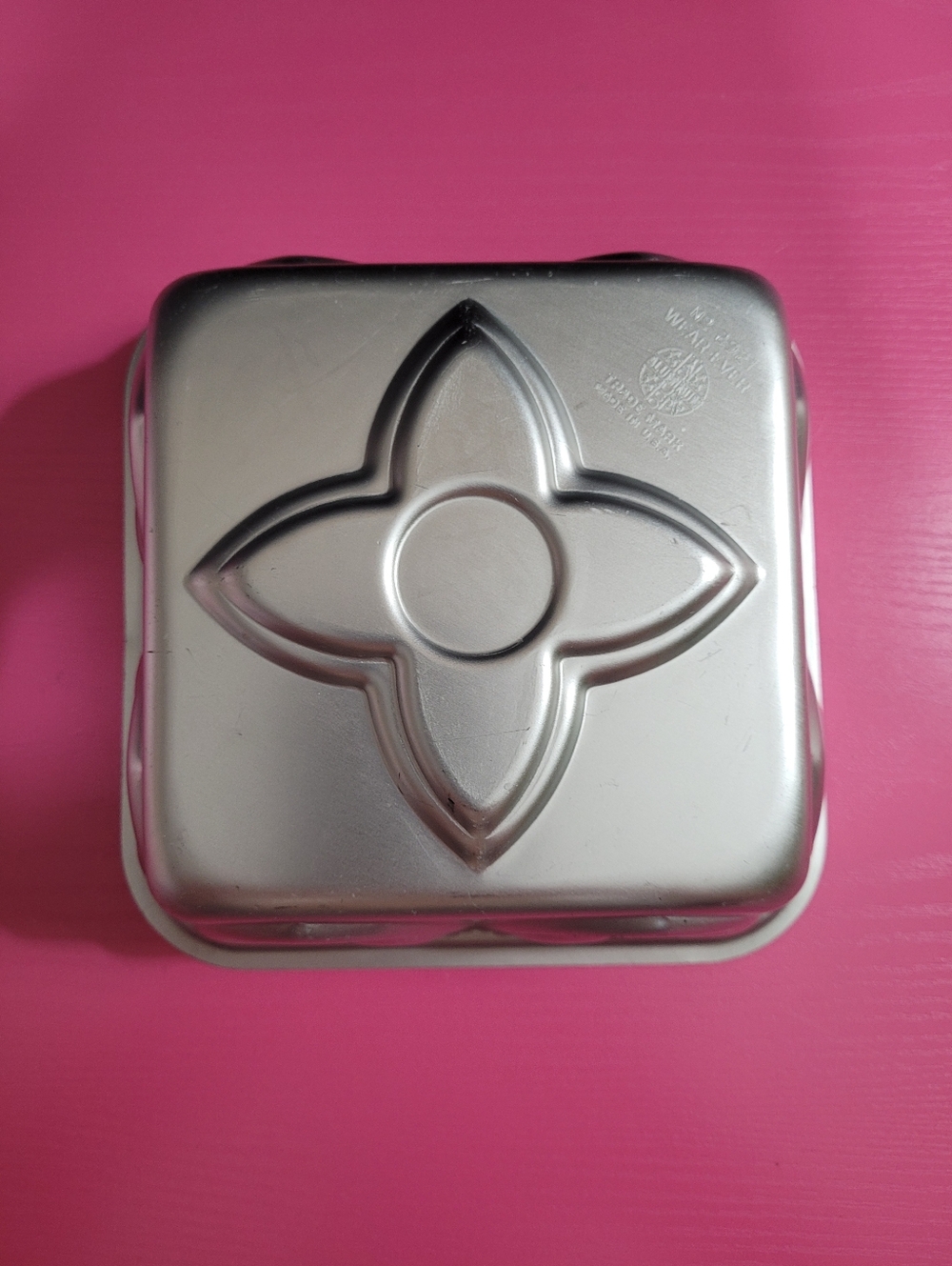 Vintage Wear-Ever Aluminum Square Small Mold Pan No. 2921